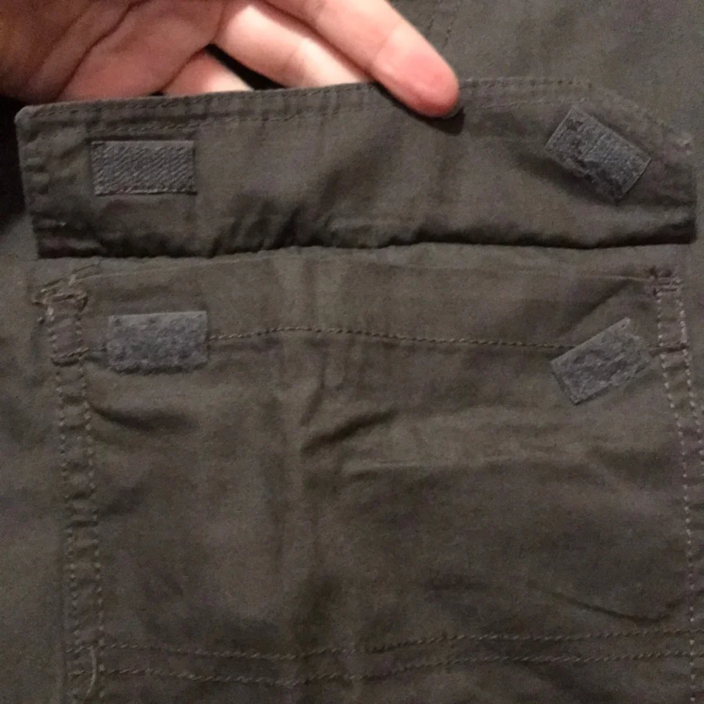Columbia 32 x 9” Palm Cliff brown woven cotton 6 pocket cargo shorts UPF 50 EUC